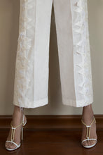 DESERT LILLY WHITE(EV-1803039) - ELAN