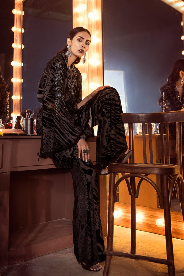 PLUSH MADAME (EP-1712078) - ELAN