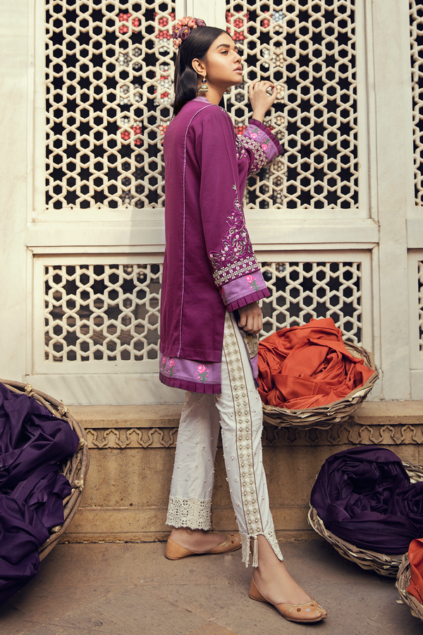 ROSHAN ARA (EV-1711107) - ELAN
