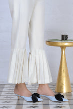 FRILLED FANTASY (EVT 48) - ELAN